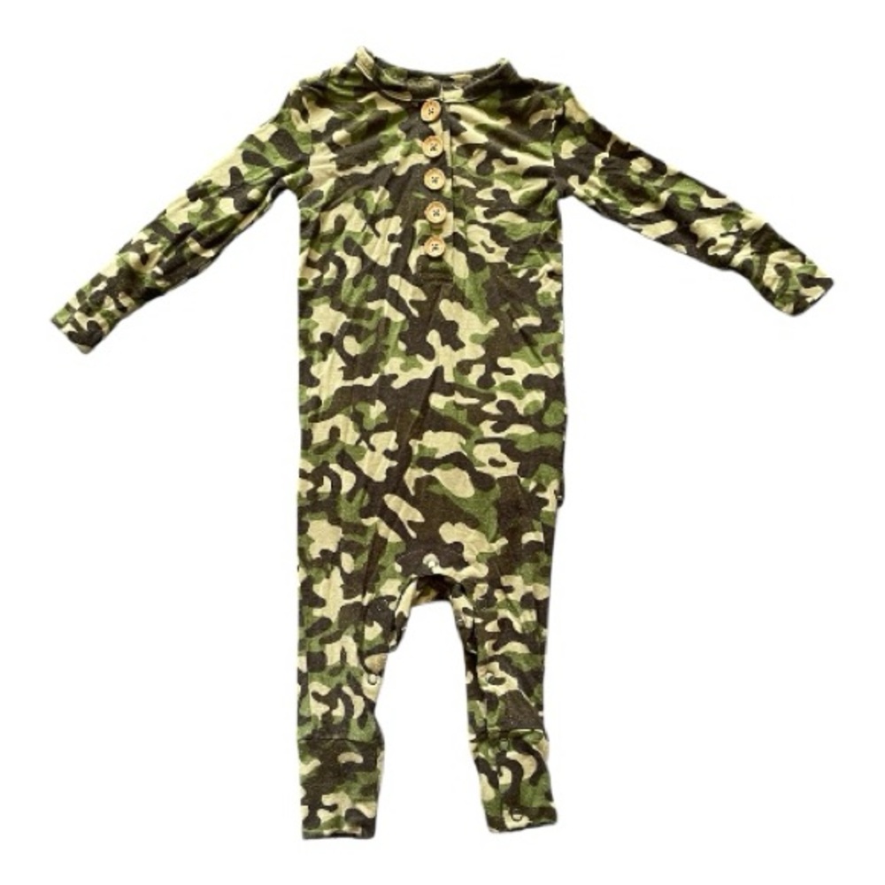 #127, Posh Peanut Green Camouflage Kids Footie, size 6-8 mo